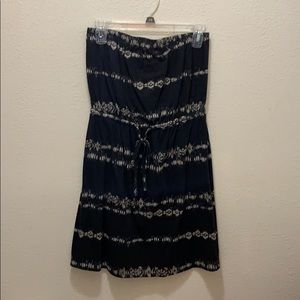 Black and gray pattern dress